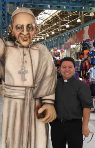Pbro. Alejandro Salazar